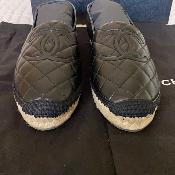 ❤️Chanel Lambskin Black Espadrilles ❤️ - Picture 7 of 8